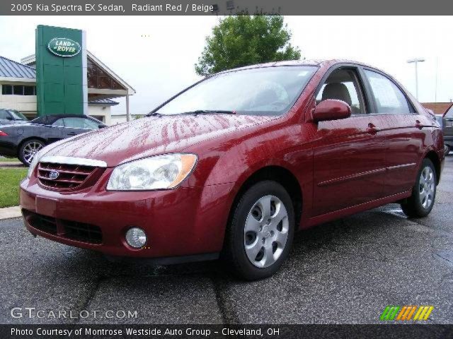 2005 Kia Spectra EX Sedan in Radiant Red