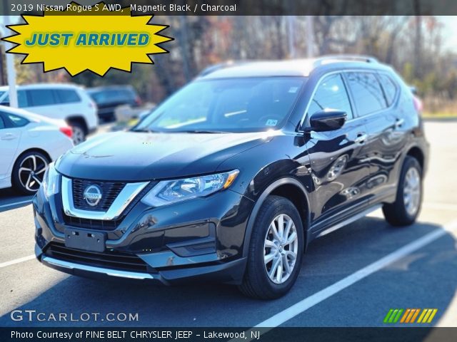 2019 Nissan Rogue S AWD in Magnetic Black