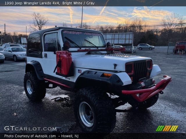 1990 Jeep Wrangler Laredo 4x4 in Bright White