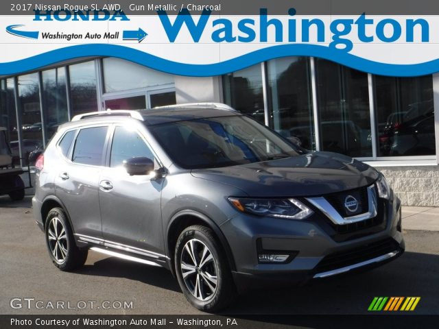 2017 Nissan Rogue SL AWD in Gun Metallic