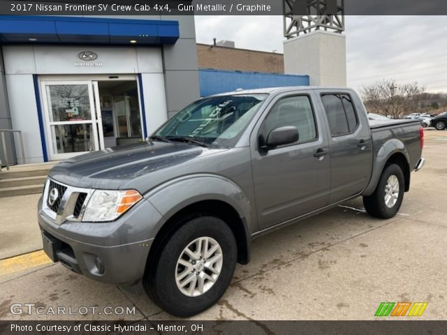 2017 Nissan Frontier SV Crew Cab 4x4 in Gun Metallic