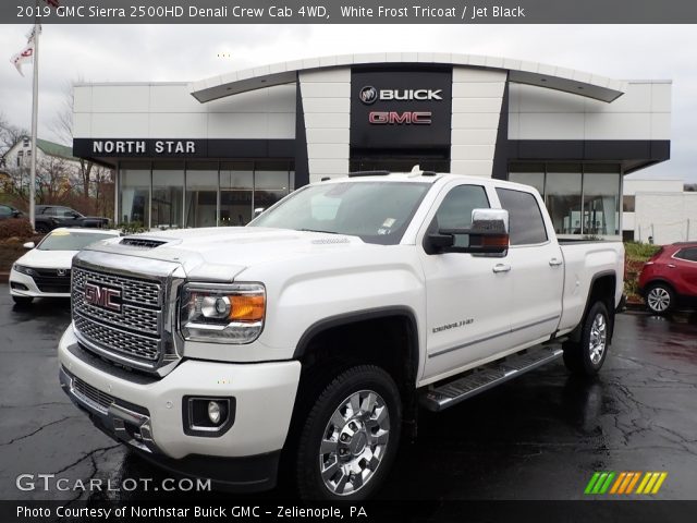 2019 GMC Sierra 2500HD Denali Crew Cab 4WD in White Frost Tricoat