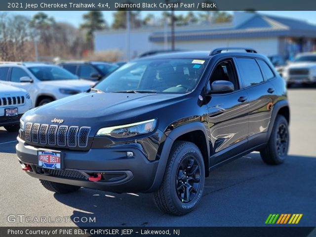 2021 Jeep Cherokee Traihawk 4x4 in Diamond Black Crystal Pearl