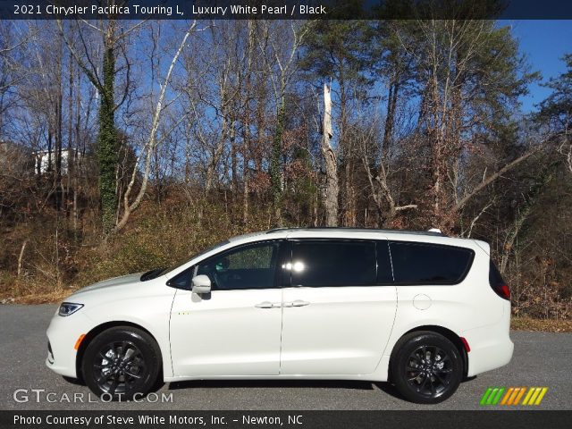 2021 Chrysler Pacifica Touring L in Luxury White Pearl
