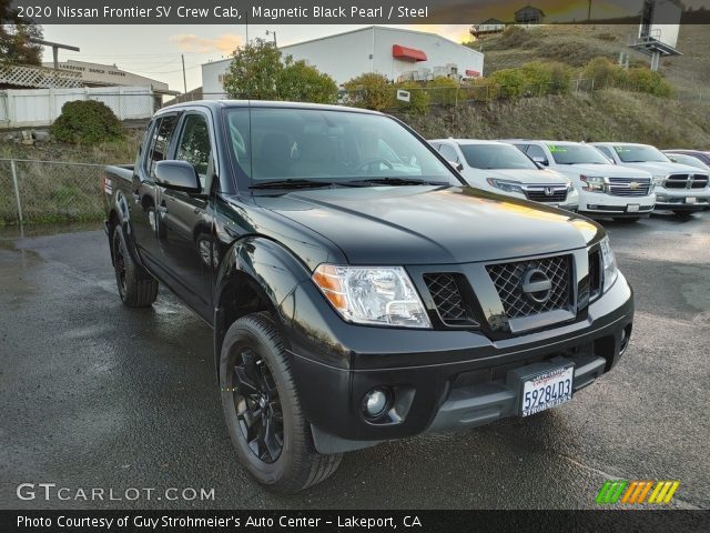 2020 Nissan Frontier SV Crew Cab in Magnetic Black Pearl