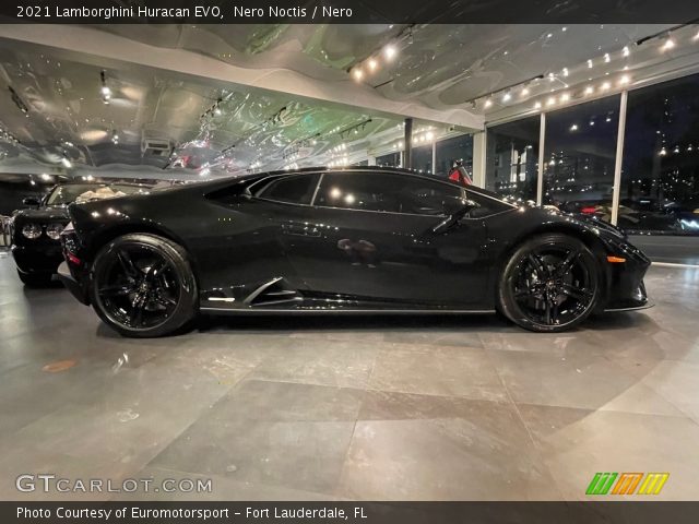 2021 Lamborghini Huracan EVO in Nero Noctis