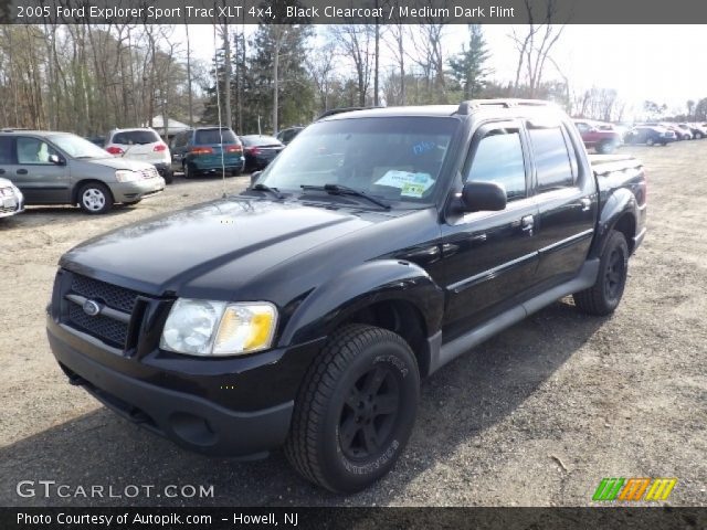 2005 Ford Explorer Sport Trac XLT 4x4 in Black Clearcoat