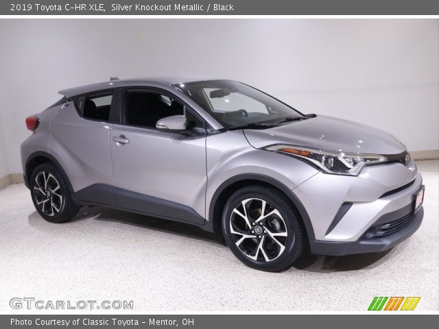 2019 Toyota C-HR XLE in Silver Knockout Metallic