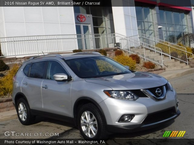2016 Nissan Rogue SV AWD in Brilliant Silver