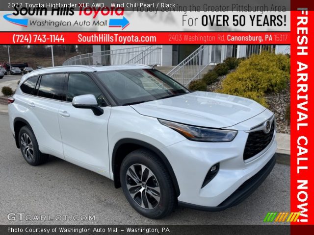 2022 Toyota Highlander XLE AWD in Wind Chill Pearl