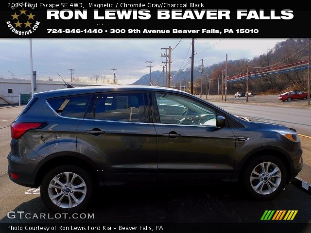 2019 Ford Escape SE 4WD in Magnetic