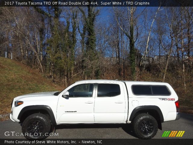 2017 Toyota Tacoma TRD Off Road Double Cab 4x4 in Super White