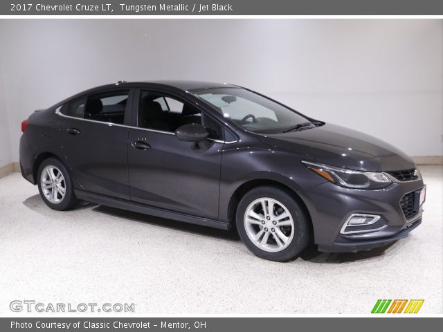 2017 Chevrolet Cruze LT in Tungsten Metallic