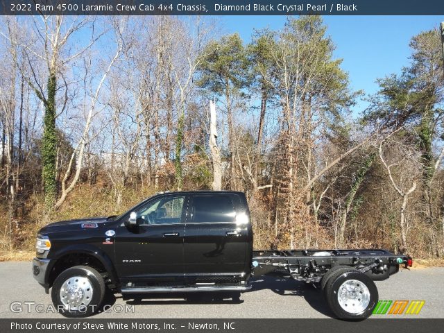 2022 Ram 4500 Laramie Crew Cab 4x4 Chassis in Diamond Black Crystal Pearl