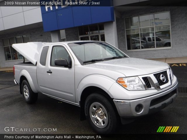 2009 Nissan Frontier SE King Cab in Radiant Silver