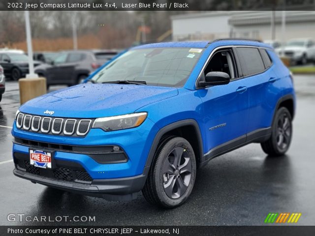 2022 Jeep Compass Latitude Lux 4x4 in Laser Blue Pearl
