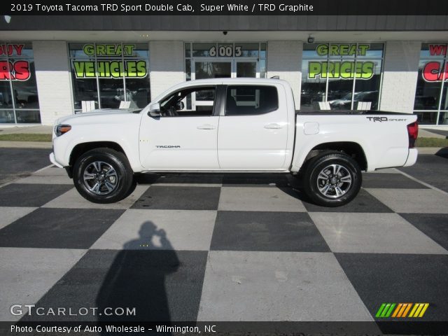 2019 Toyota Tacoma TRD Sport Double Cab in Super White