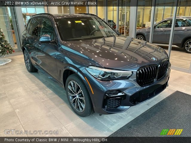 2022 BMW X5 xDrive40i in Arctic Gray Metallic