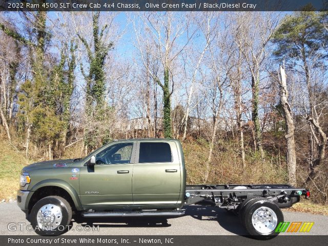 2022 Ram 4500 SLT Crew Cab 4x4 Chassis in Olive Green Pearl
