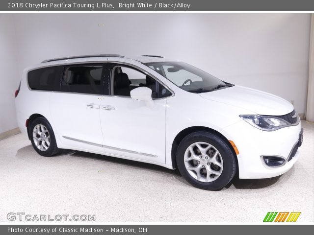 2018 Chrysler Pacifica Touring L Plus in Bright White