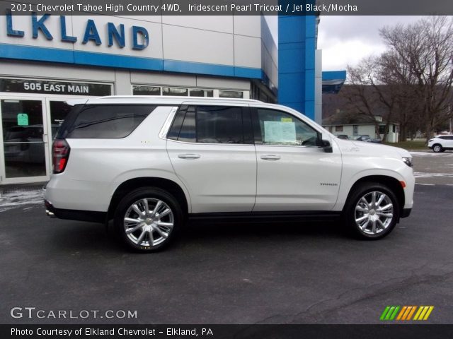 2021 Chevrolet Tahoe High Country 4WD in Iridescent Pearl Tricoat