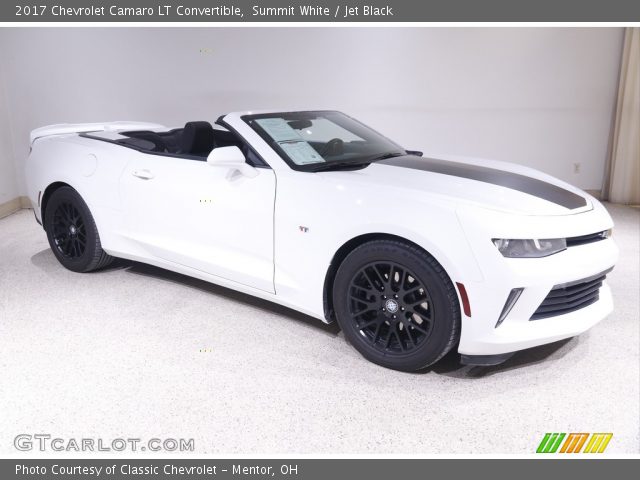 2017 Chevrolet Camaro LT Convertible in Summit White