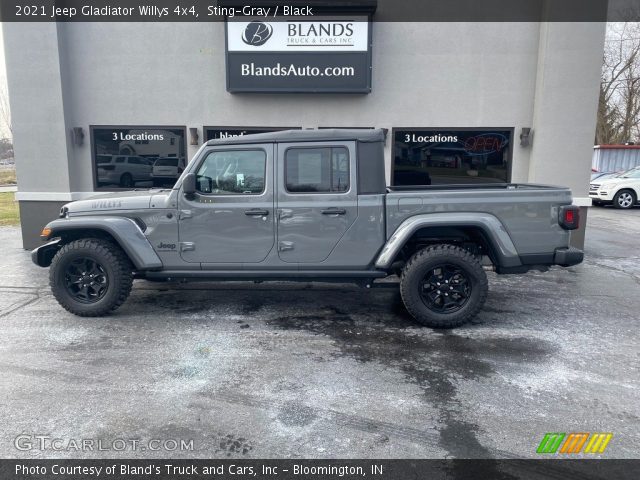 2021 Jeep Gladiator Willys 4x4 in Sting-Gray