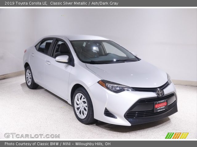2019 Toyota Corolla LE in Classic Silver Metallic