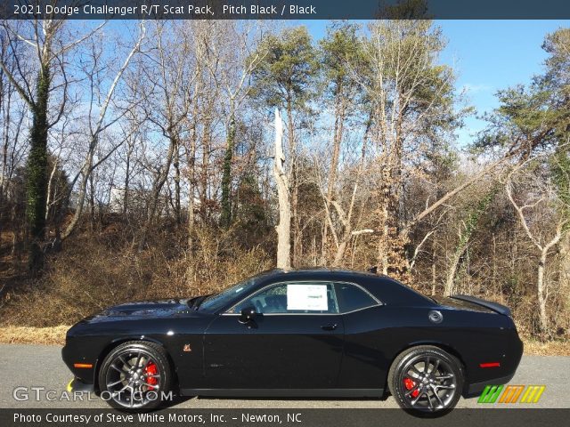 2021 Dodge Challenger R/T Scat Pack in Pitch Black
