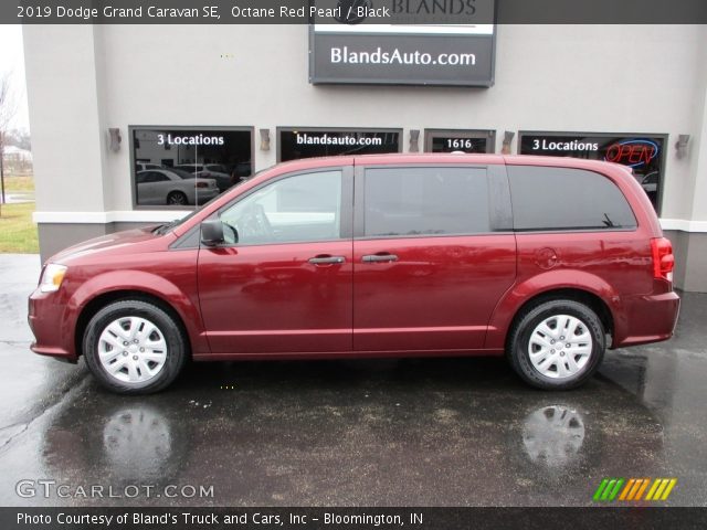 2019 Dodge Grand Caravan SE in Octane Red Pearl