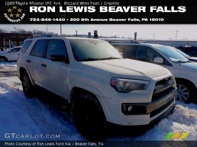 2019 Toyota 4Runner SR5 4x4 in Blizzard White Pearl