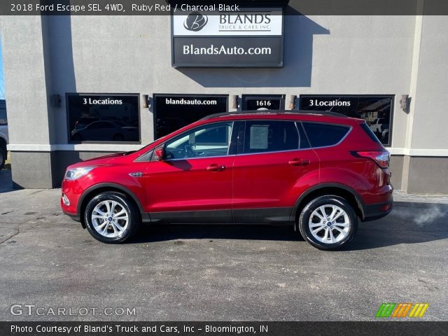 2018 Ford Escape SEL 4WD in Ruby Red