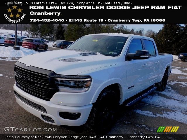 2022 Ram 1500 Laramie Crew Cab 4x4 in Ivory White Tri-Coat Pearl