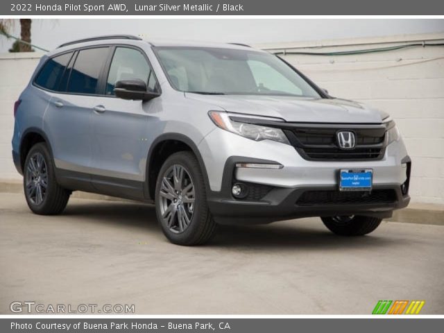 2022 Honda Pilot Sport AWD in Lunar Silver Metallic