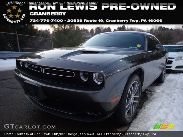 2019 Dodge Challenger SXT AWD in Granite Pearl