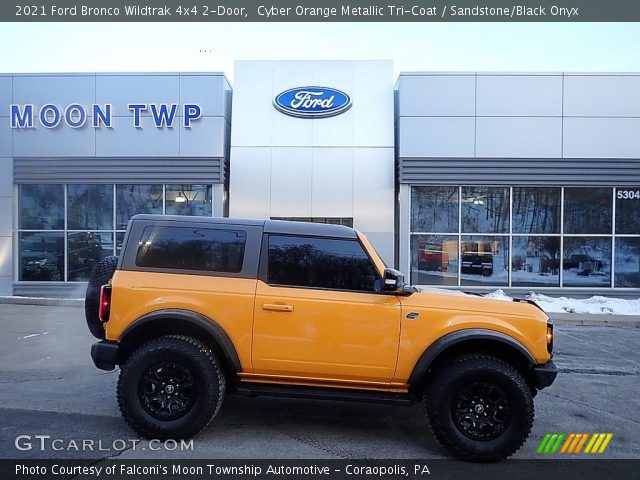 2021 Ford Bronco Wildtrak 4x4 2-Door in Cyber Orange Metallic Tri-Coat