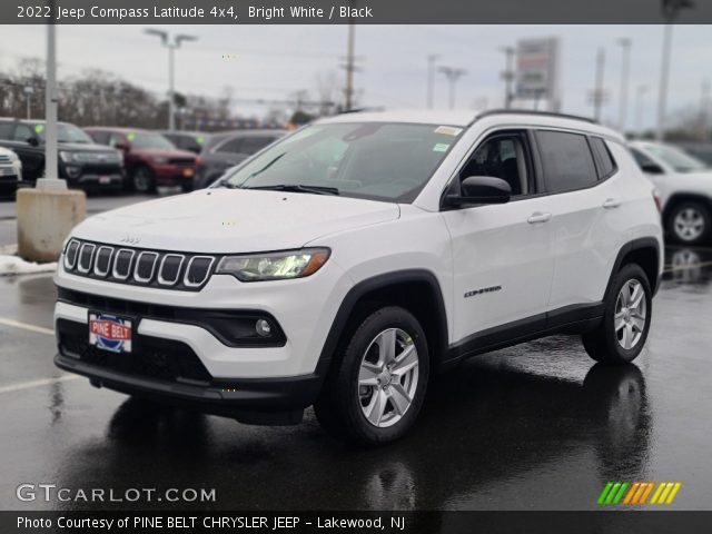 2022 Jeep Compass Latitude 4x4 in Bright White