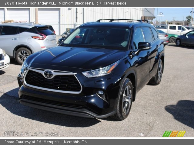 2020 Toyota Highlander XLE in Midnight Black Metallic