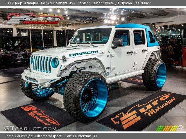 2019 Jeep Wrangler Unlimited Sahara 4x4 Dripicon in Bright White