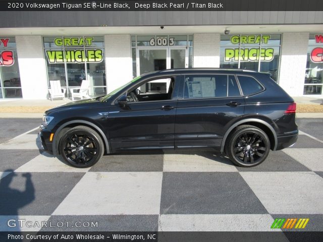 2020 Volkswagen Tiguan SE R-Line Black in Deep Black Pearl