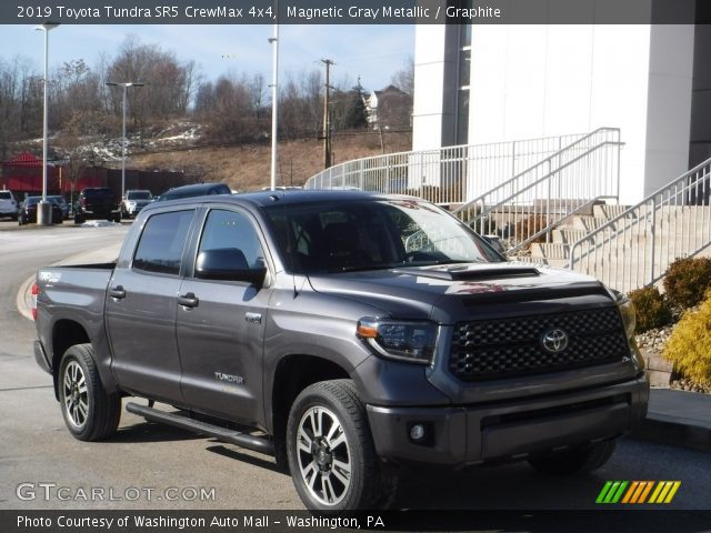 2019 Toyota Tundra SR5 CrewMax 4x4 in Magnetic Gray Metallic