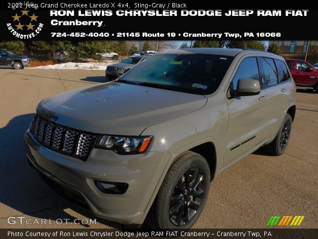 2022 Jeep Grand Cherokee Laredo X 4x4 in Sting-Gray