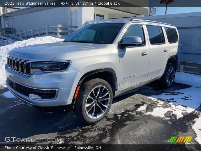2022 Jeep Wagoneer Series III 4x4 in Silver Zynith