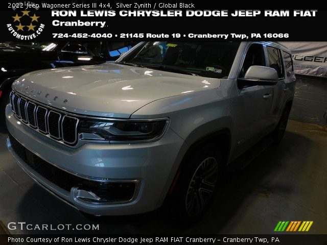 2022 Jeep Wagoneer Series III 4x4 in Silver Zynith