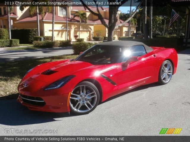 2019 Chevrolet Corvette Stingray Convertible in Torch Red