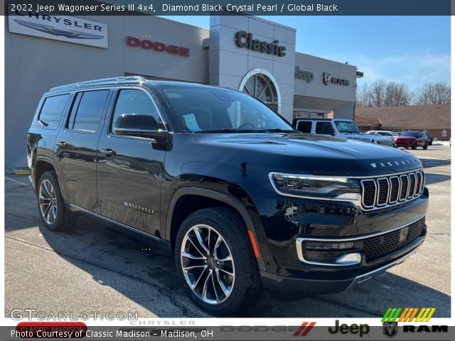 2022 Jeep Wagoneer Series III 4x4 in Diamond Black Crystal Pearl