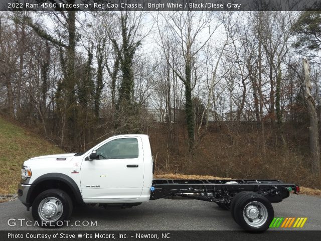 2022 Ram 4500 Tradesman Reg Cab Chassis in Bright White