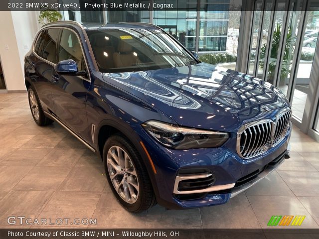 2022 BMW X5 xDrive40i in Phytonic Blue Metallic