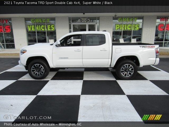 2021 Toyota Tacoma TRD Sport Double Cab 4x4 in Super White