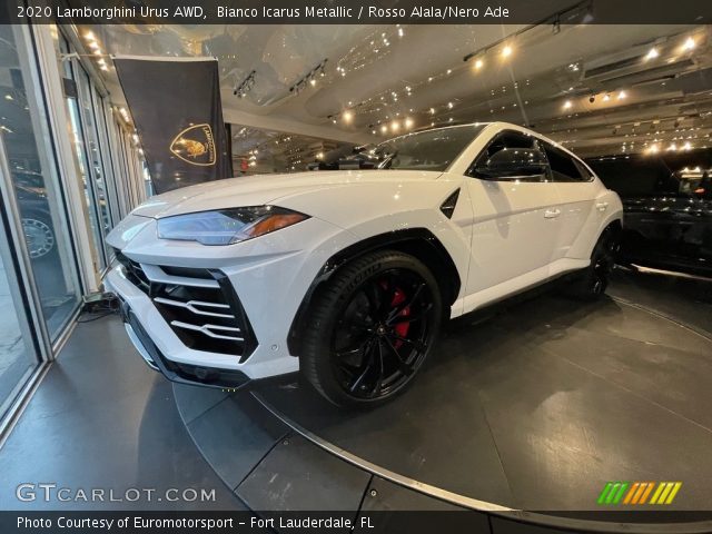 2020 Lamborghini Urus AWD in Bianco Icarus Metallic